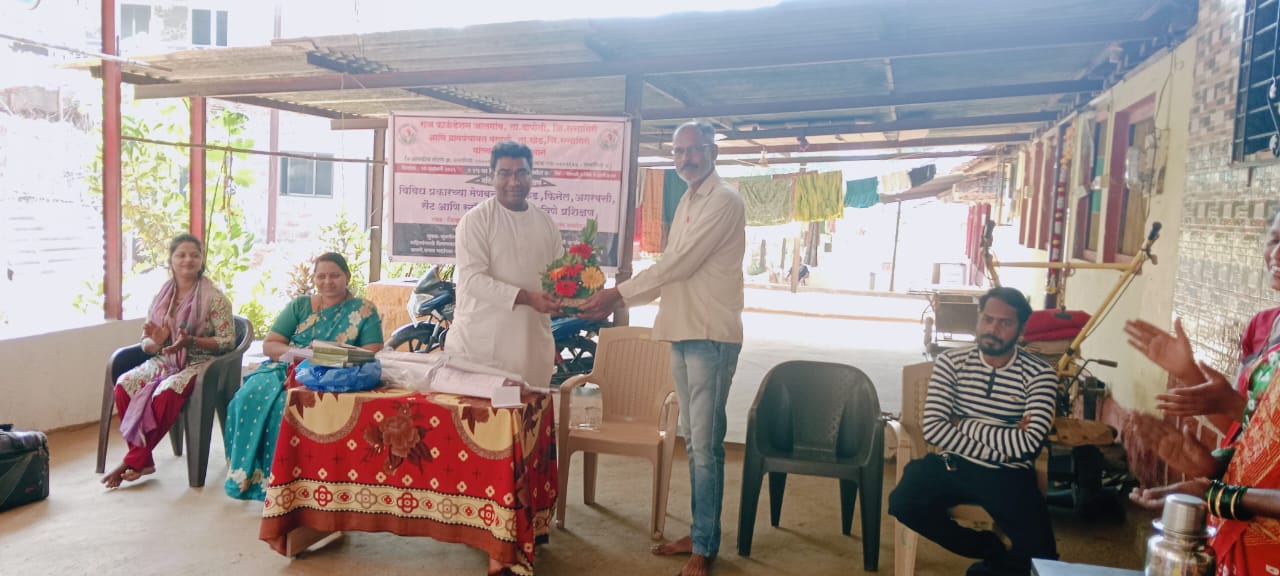 अधिक प्रतिमा 4